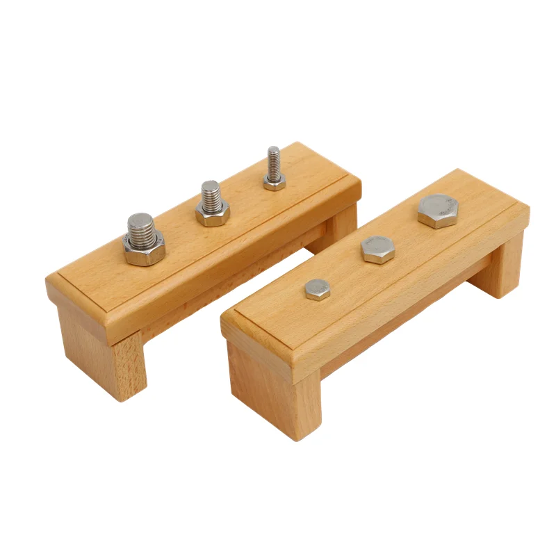 Montessori Educational Equipment Nuts/ Bolts on a Wooden Base Life Practical Material Kids Motor Skill Trainning Tool Screw Game