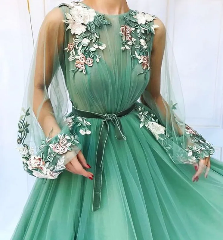 Illusion แขนยาว Tulle A-Line Mint สีเขียว Dresses 2019 Applique ดอกไม้ Vestidos De Festa Longo ชุดราตรีอย่างเป็นทางการ