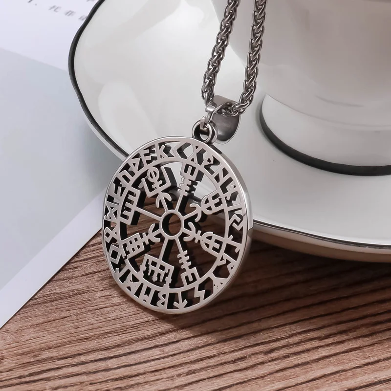 Classic Hollow Design Viking Vegvisir Compass Necklace Pendant 316L Stainless Steel Nordic Runes Pendant Scandinavian Norse Gift