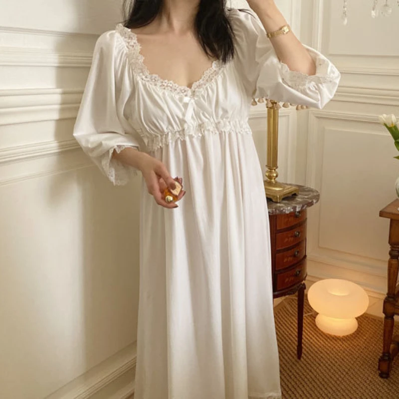 Victorian Cotton Night Dress Women Autumn White Long Peignoir Vintage Romantic Nightgowns Padded Sexy Nightie Princess Sleepwear