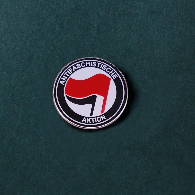 골동품 파시치 악션 메탈 핀 (레드/블랙) AFA 클래식 로고 브로치 마르시스트 사회주의 공산주의자 빈티지 독일 액세서리