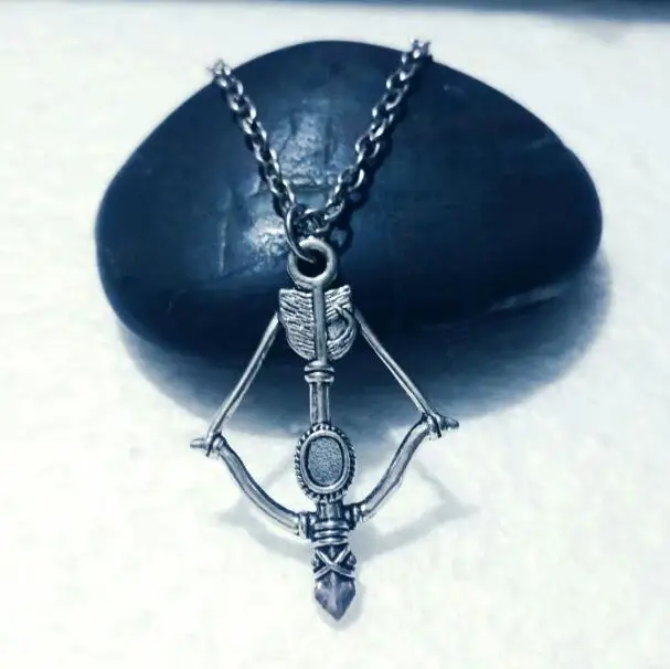 2 Style Color Arrow of Eros Pendant Necklace For Women Men Goth punk 2020 Vintage Gift Fashion Jewelry Gift