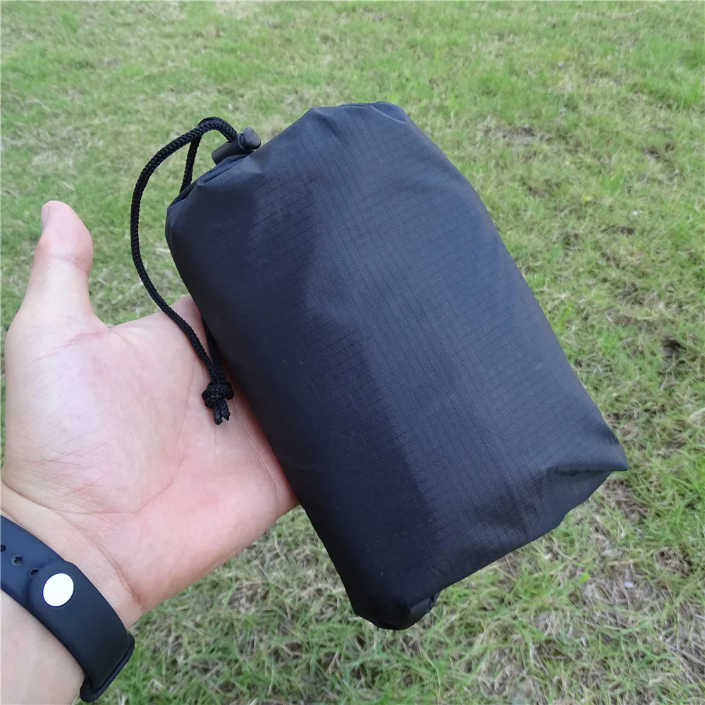 Colchoneta camping ultraligera 1 persona impermeable con piquetas - imagen 3