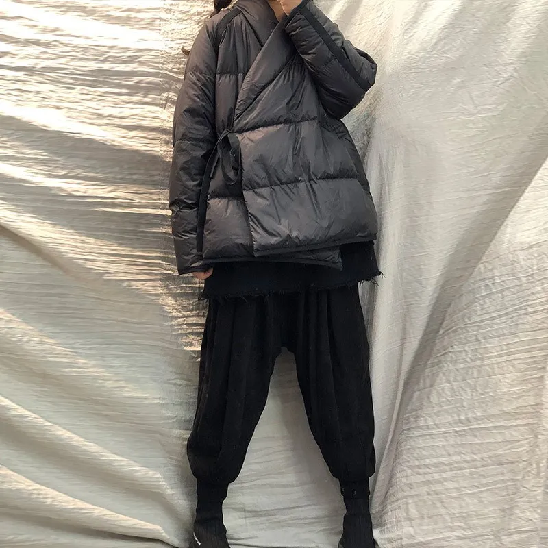 Winter Frauen Unten Mantel Warme Vintage Kurze Weiße Ente Unten Jacke Mode Einfarbig Lose Verdicken Oberbekleidung Weibliche Streetwear