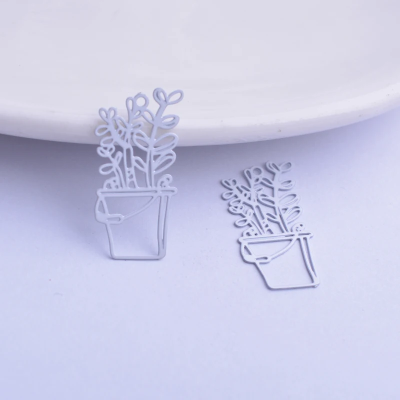 50 Stück AC11493 10*22mm Filigrane Topfpflanzen-Anhänger in Hellgoldfarbe Baum-Anhänger DIY Messing-Ohrring – Detail 6