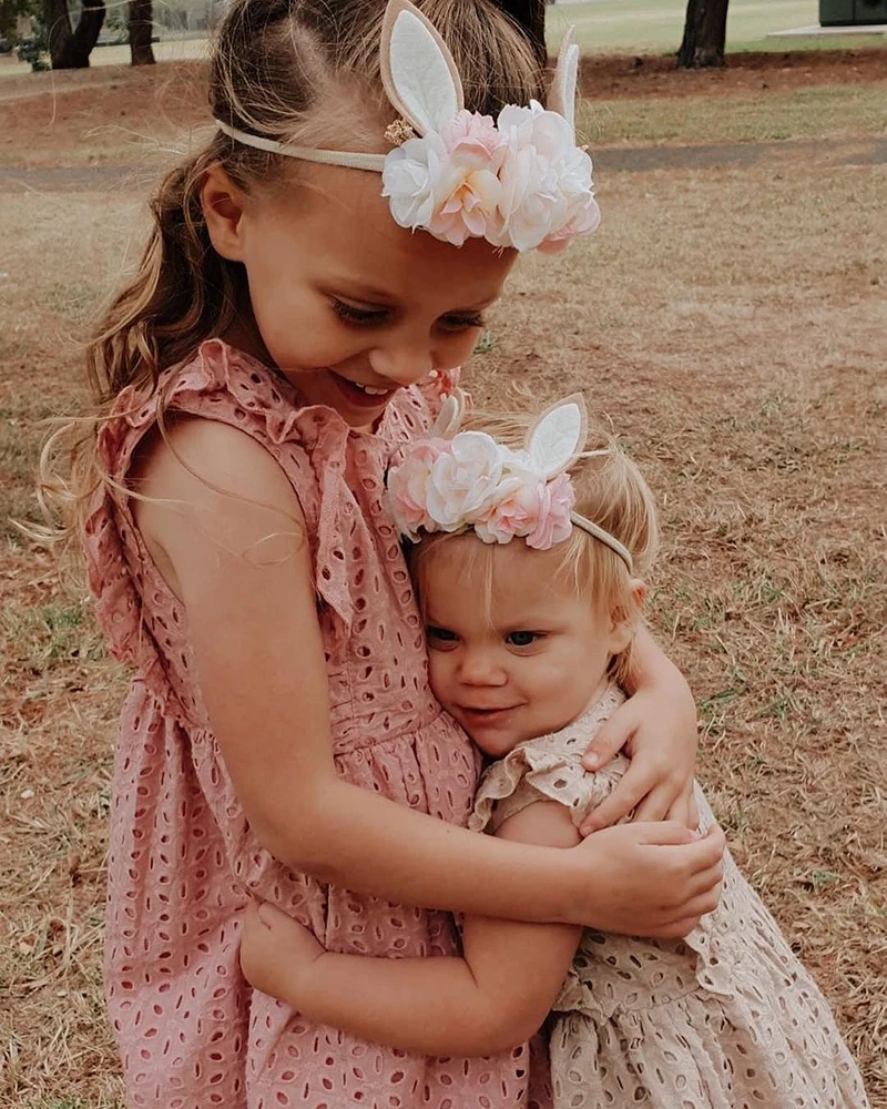 女の赤ちゃんのための弾力性のある花のヘッドバンド,ウサギの耳の写真のためのかわいいアクセサリー