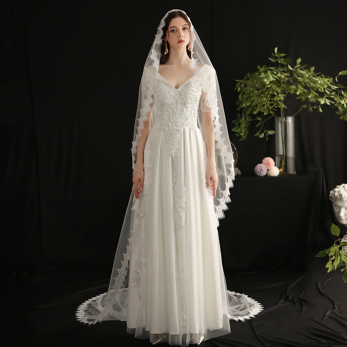 Véu de casamento de renda com borda completa de uma camada 3M 4M com pente elegante véu de noiva longo