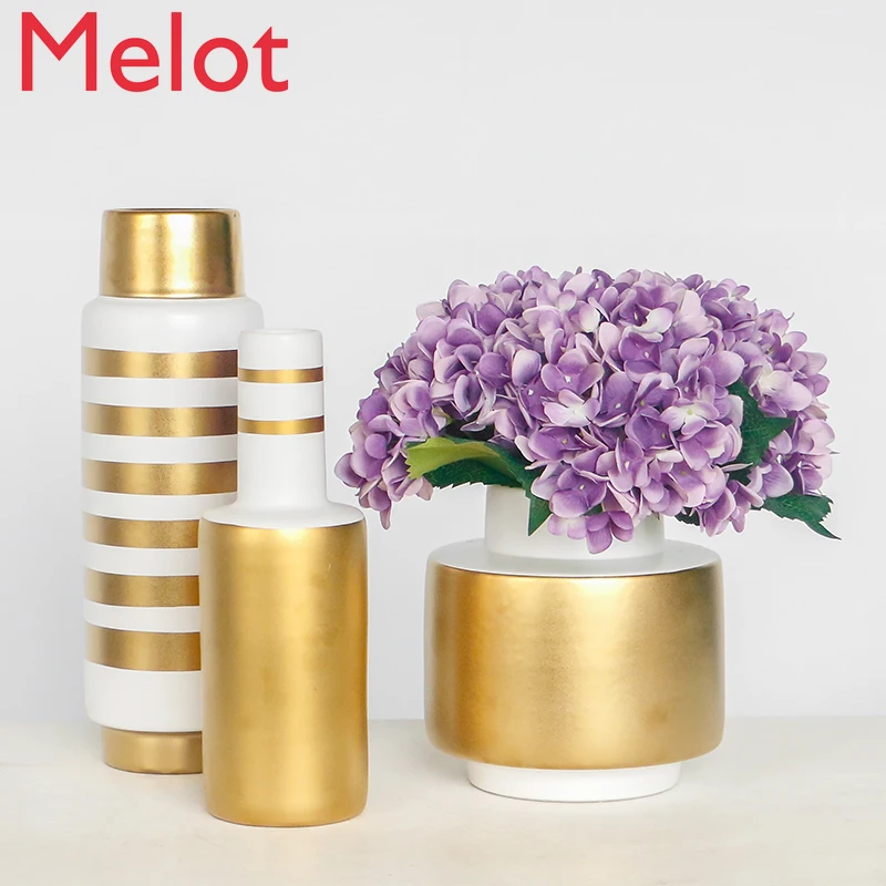 

Fashion Art European Golden Ceramic Vase Modern Creative and Slightly Luxury Home Decor Floriculture Vase Decoration