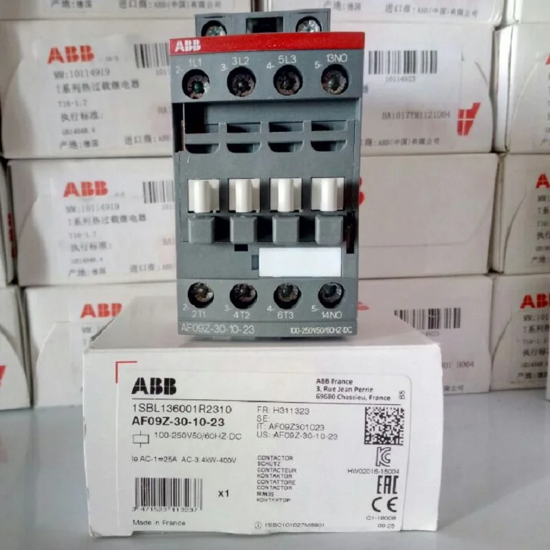 

ABB 3-ploe contactors AF series AC/DC 1NC 0r 1NO 50HZ/60HZ DC 20V~250V 9A 4kw AF09Z-30-10(1NO) AF09Z-30-01(1NC)