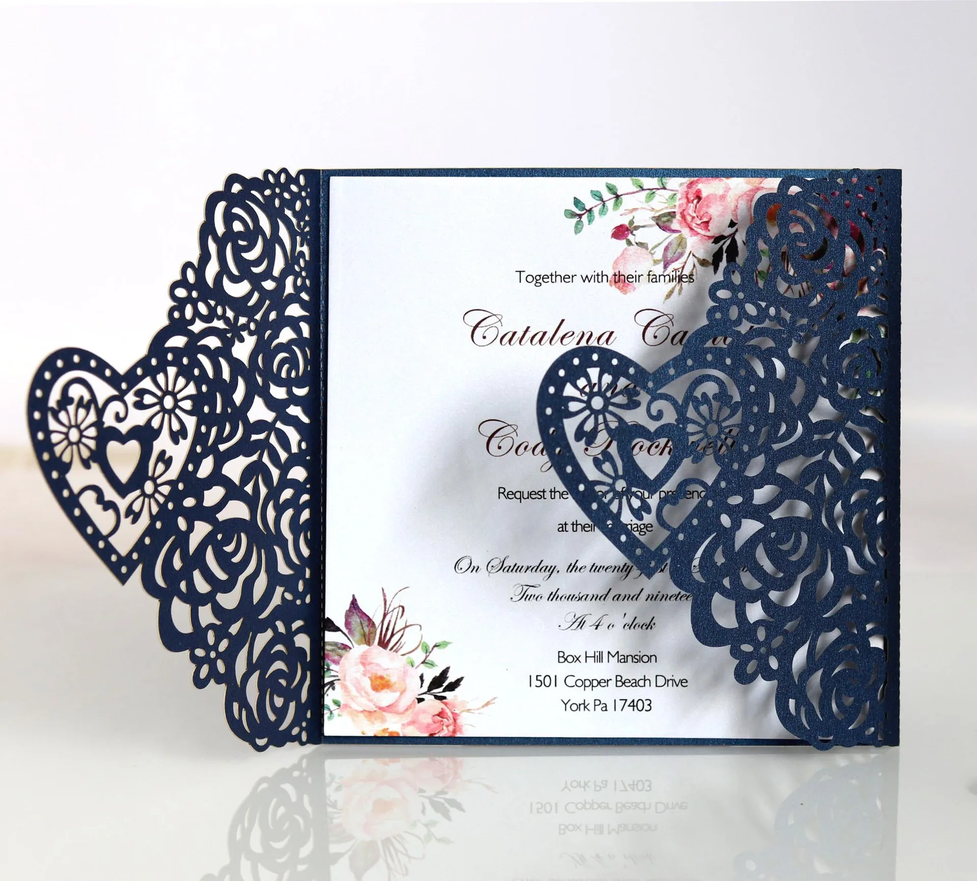 100pcs/Lot 15X15CM Square Laser Cut Hollow Wedding Invitations Heart Rose Covers Business Birthday Party Invited Cards