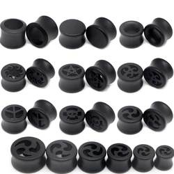 Alisouy 2PCS Fashion Ear Plugs Black Wood Flesh Tunnels Saddle Ear Gauges Solid Hollow Star Body Piercing Jewelry Expanders