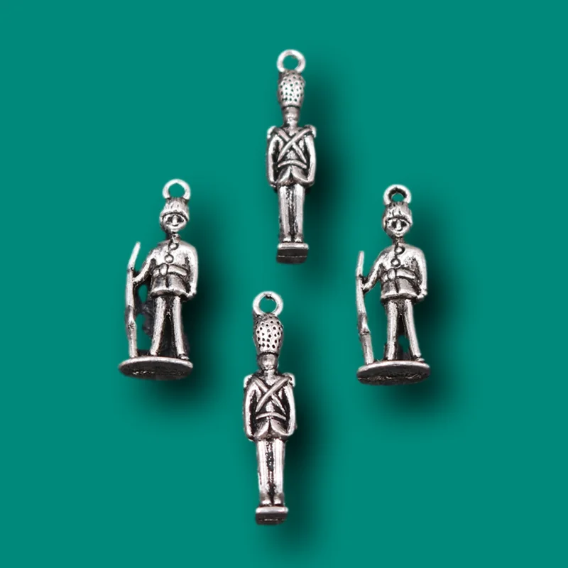 10pcs Silver Plated Queen of England\'s Royal Guard of Honor 3D Mini Dolls Pendants DIY Charms For Retro Jewelry Crafts Findings