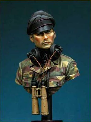 DIY TOYS Resin Kits  1/ 10  Panzer Officer Normandie 1944 bust not include the base    Unpainted Kit Resin Model Free Shipping