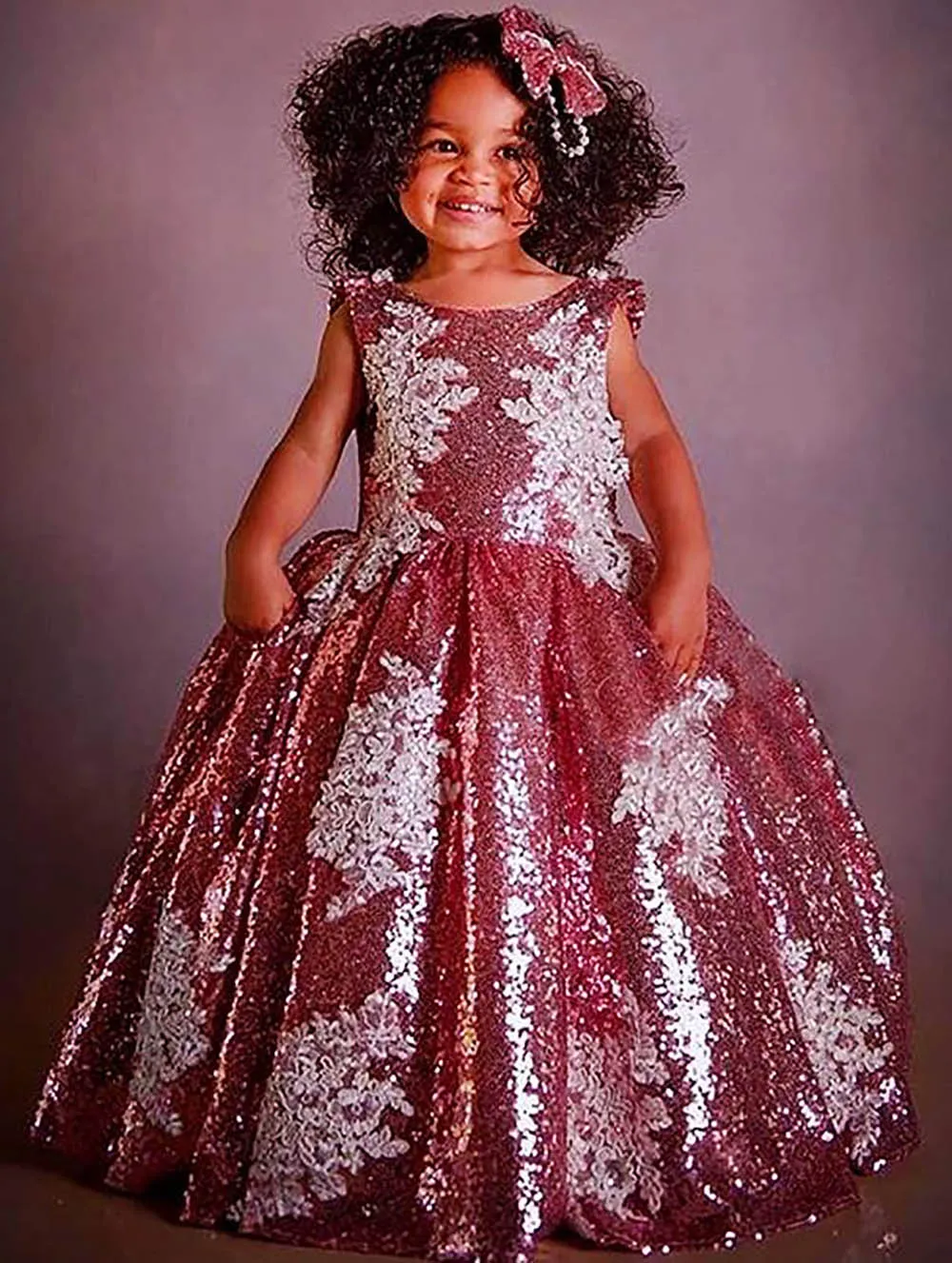 Sparkly Backless Flower Girl Dresses Ball Gown Lace Sequined Pearls Lilttle Kids Birthday Pageant Weddding Gowns