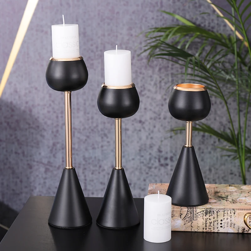 

Light Luxury Iron Candle Holder Decoration Candlelight Dinner Props Nordic Simple Table Decoration Modern Romantic Candlestick