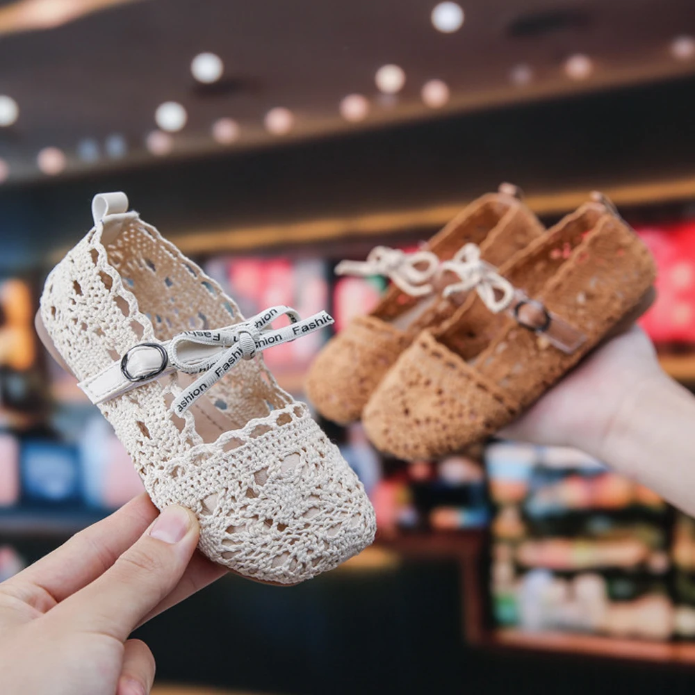 Mocasines de verano para niñas pequeñas, zapatos de playa bohemios, planos de color caqui tejidos, a la moda, con correa de lazo, de flores, blancos