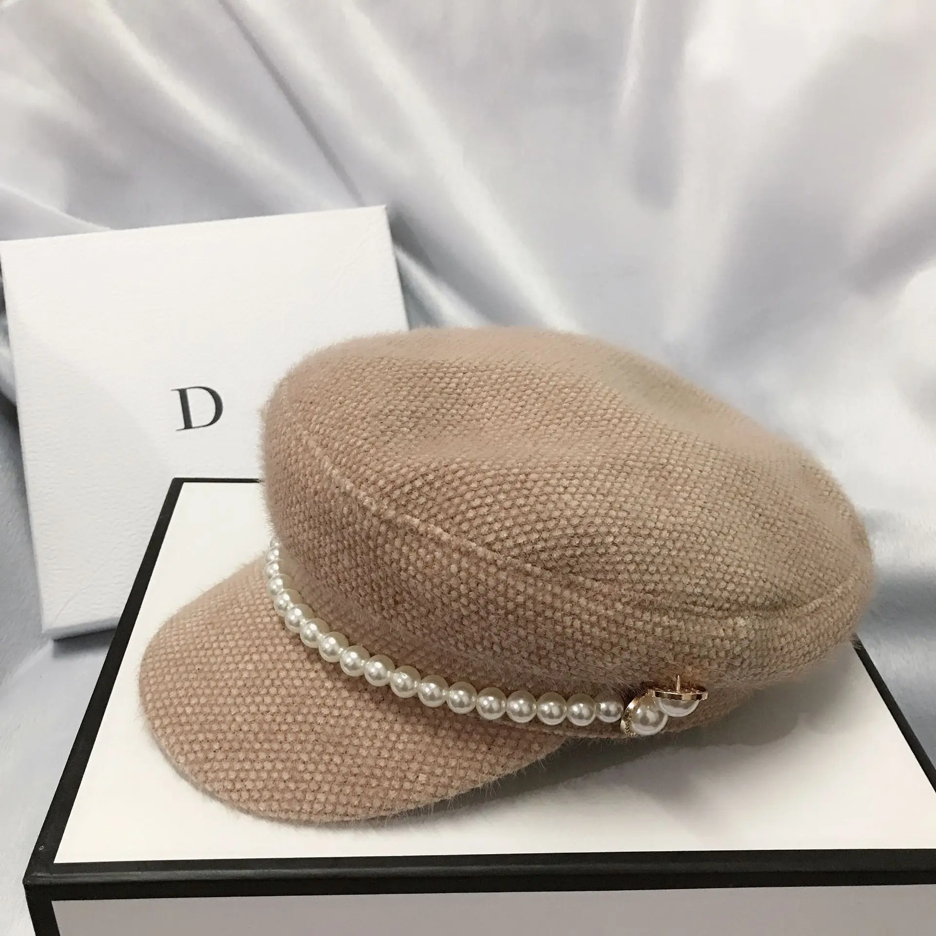 European White Black Fisherman Cap Elegant Vintage Mink Fur Warm Navy Cap Pearl Chain Casquette Cap Winter Warm Femme Beret Hat image 4