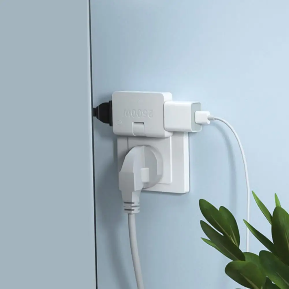 2Pcs  Outlet Adapter Portable Practical Durable Socket Converter One Turn Three Convenient to Use Outlet Splitter