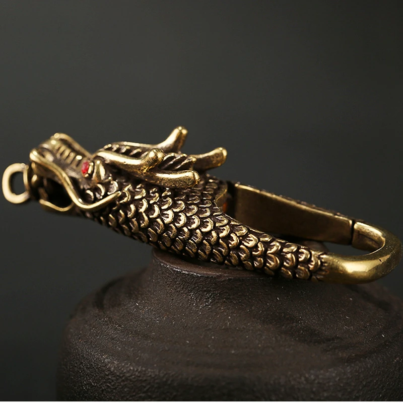 Vintage Brass Red Eyes Dragon Head Keychains Trinkets Gold Color Copper Dragon Keyrings Metal Men Car Key Holders Jewelry Gifts
