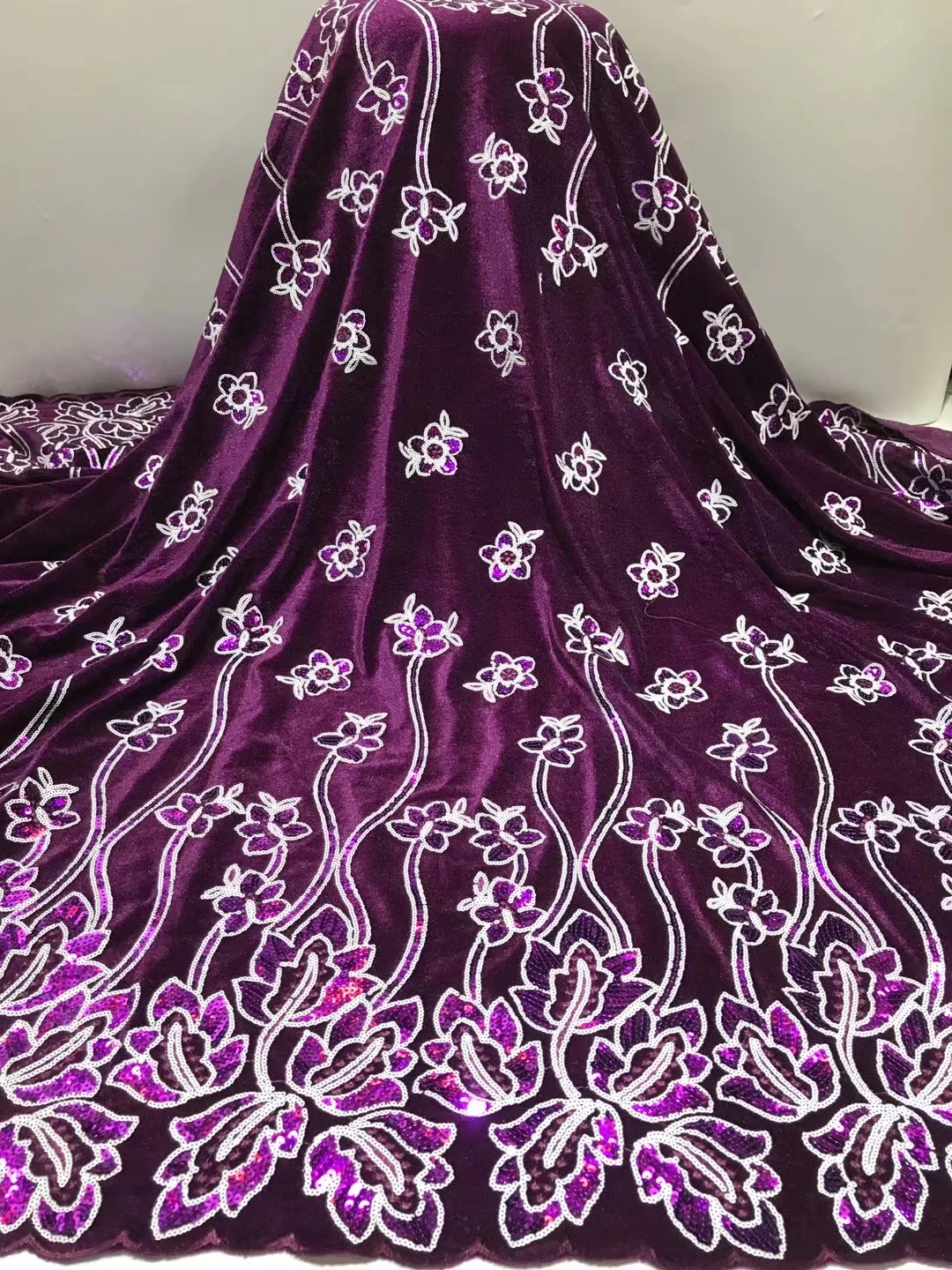 Latest Luxury Embroidery Velvet With Sequin Fabric 2022 High Quality Nigerian , Classic velvet fabric 5 yards For Party Dress