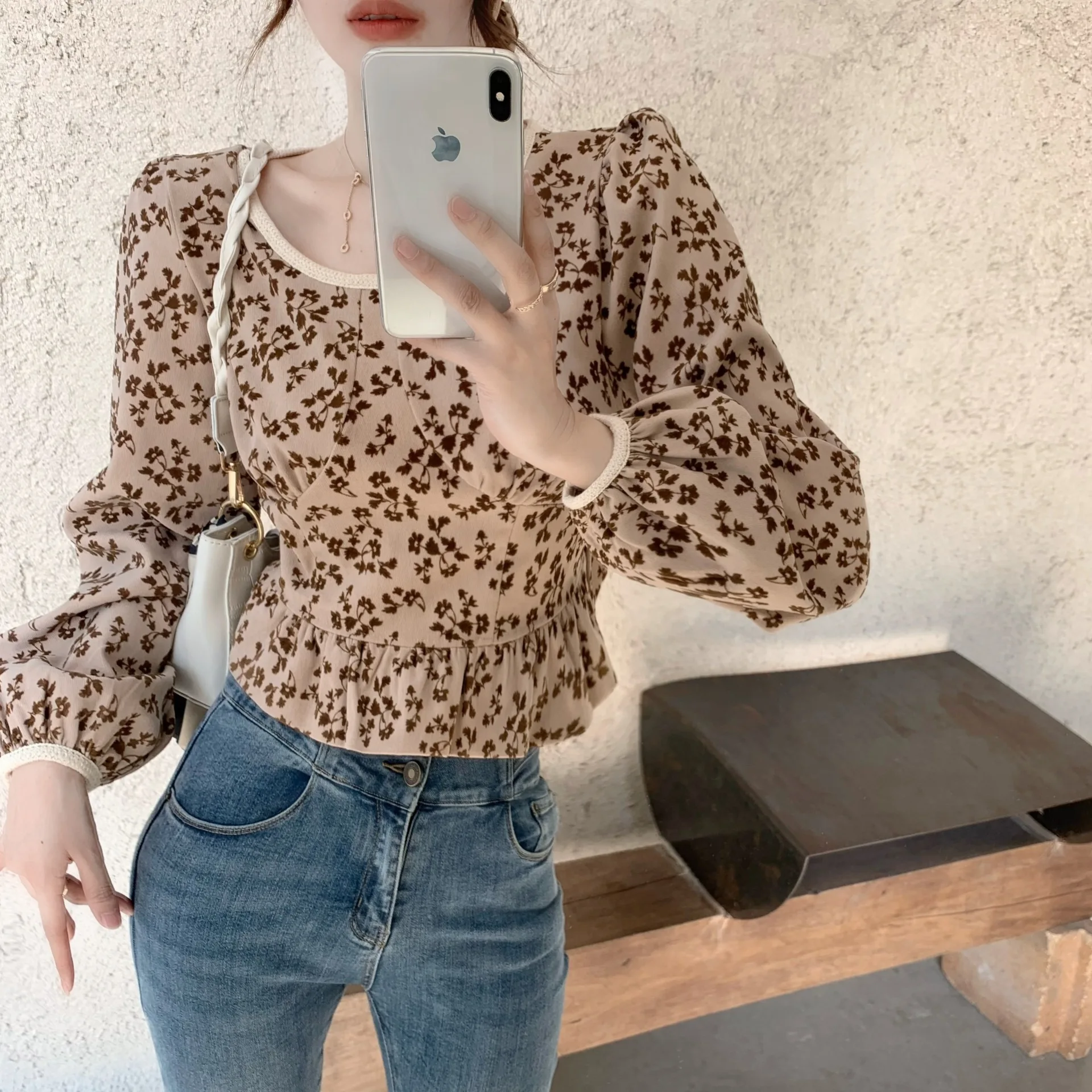 Blouse Women French Square Collar Small Floral Shirt Ruffled Thin Round Neck Long Sleeve Short Crop Top Women 2020 Fashion Tops