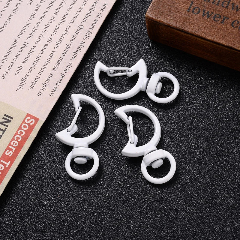 10Pcs/Lot 18x34mm Choose Color Alloy Moon Shape Lobster Clasp Hook Connector for Keychain Hole Key Ring Jewelry Making Findings