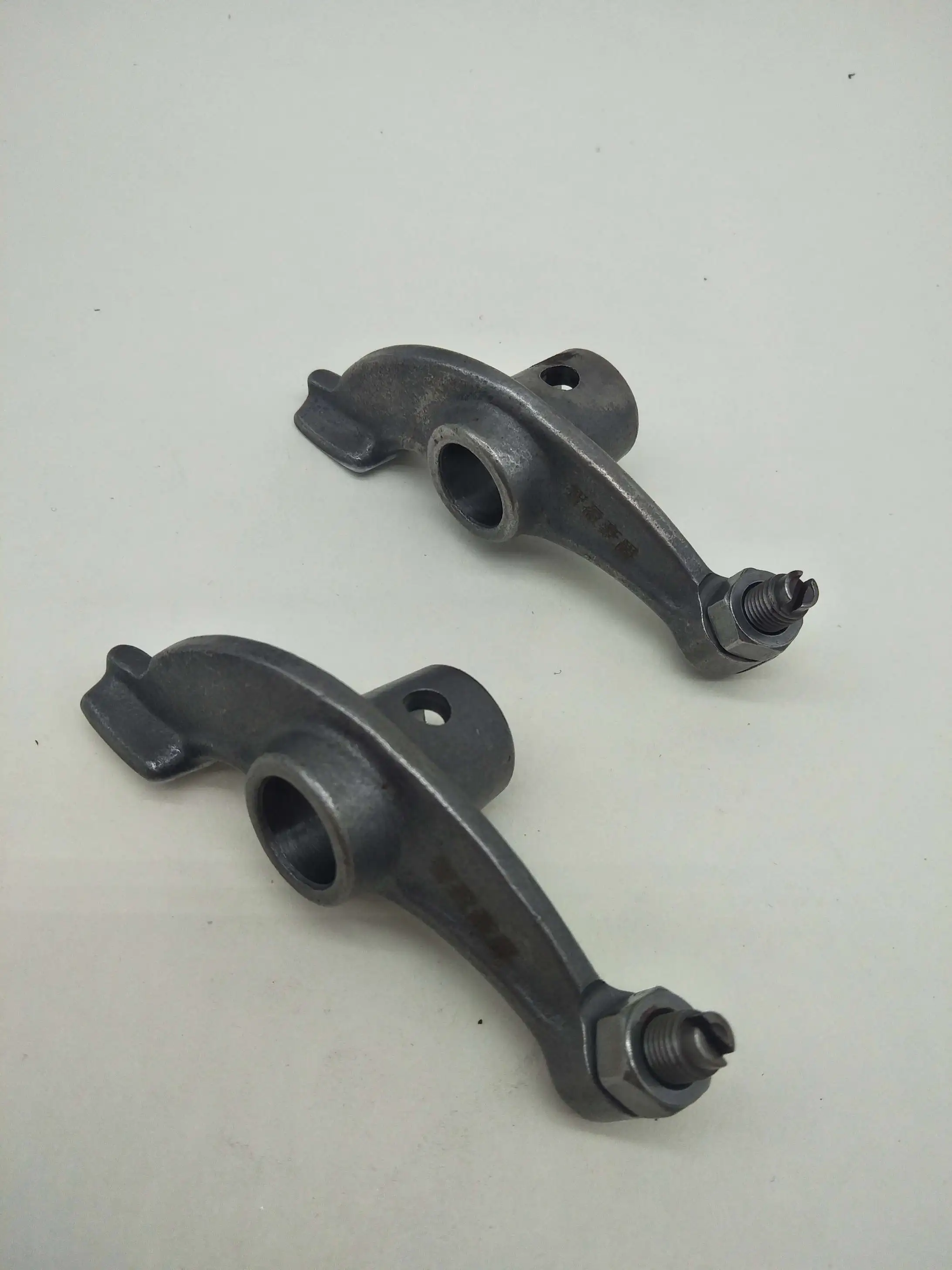 

A587 Motorcycle Motorbike Rocker Arms Engine Parts For Suzuki GS125 Scooter Cam Rocker 1 Pair