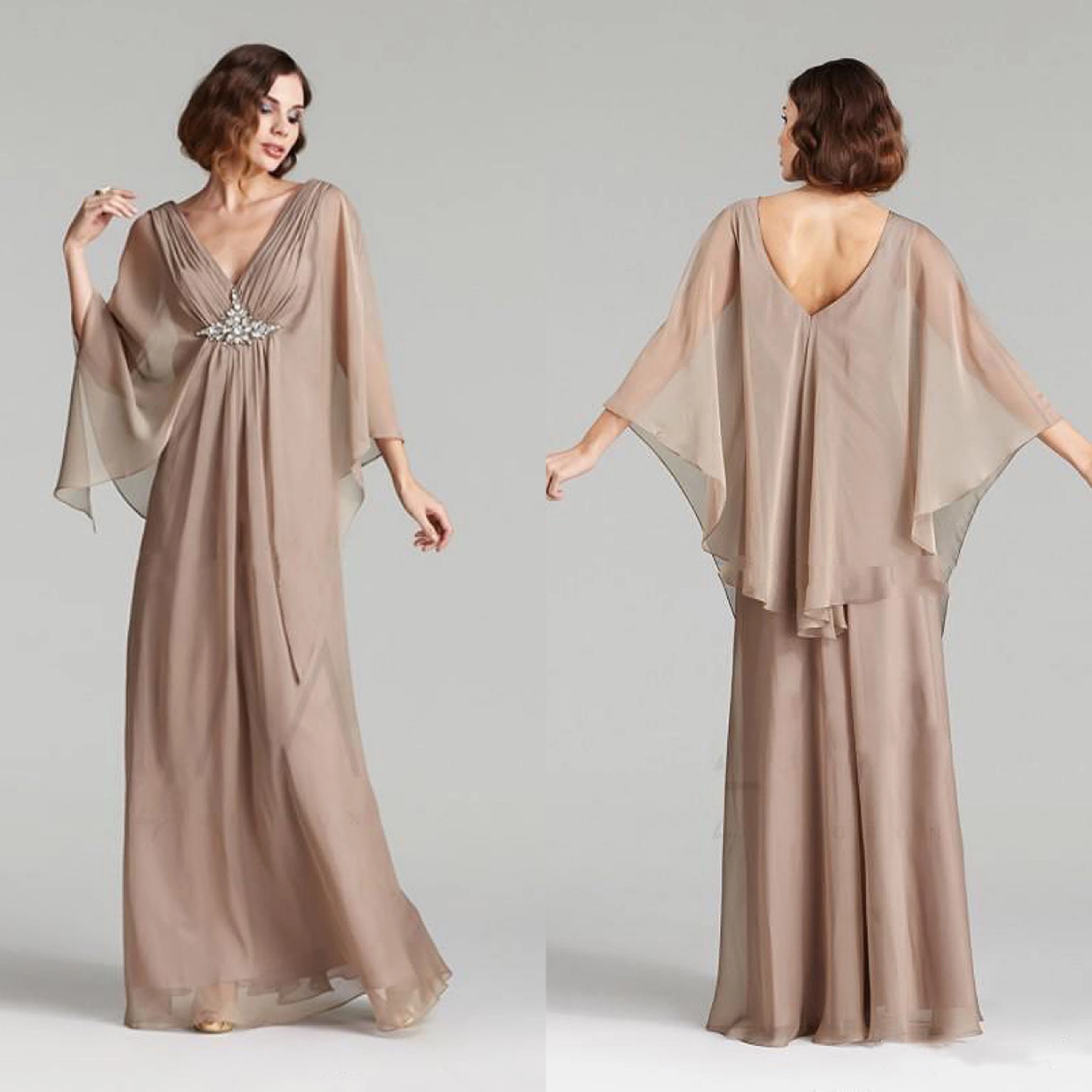 

Champagne Mother of the Bride Dresses Chiffon Cloak Sleeves Pleat Beaded Rhinestone Plus Size Wedding Party Evening Gowns 2024