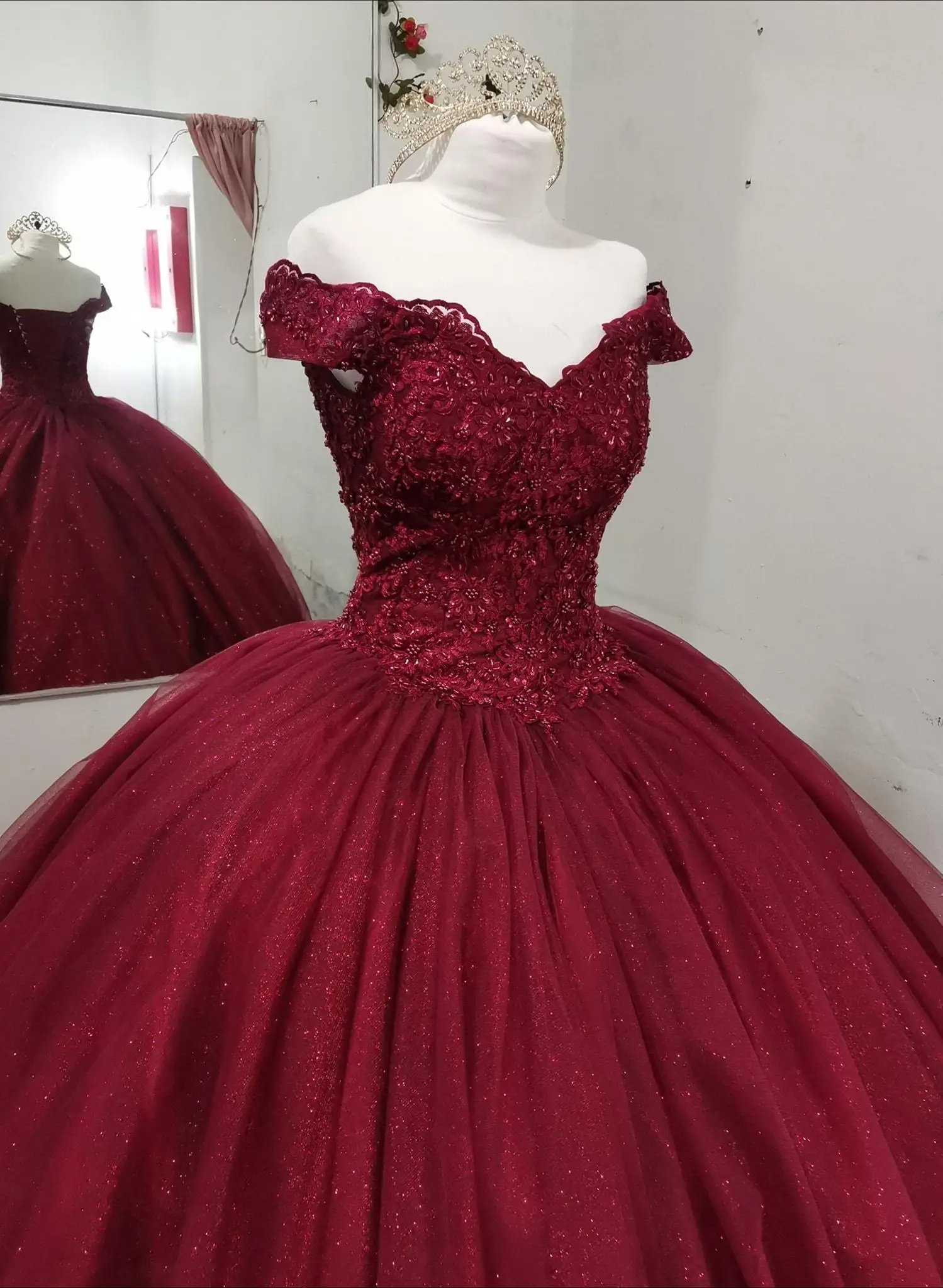 ANGELSBRIDEP błyszczące burgundowe sukienki Quinceanera błyszczące tiulowe aplikacje tiul Vestidos De 15 Años Party suknie urodzinowe gorset