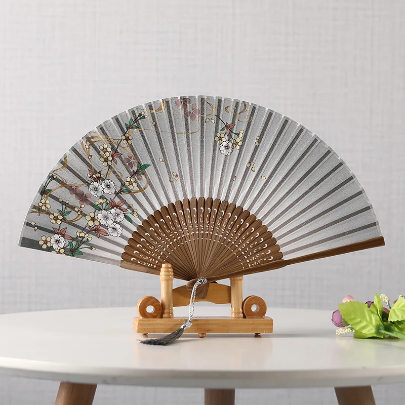 Summer Silk Fan Abanicos Para Boda Portable Bamboo Gift Hand Fan 21cm Classical Party Dance Fans Ventilateur Hanfu Decoration