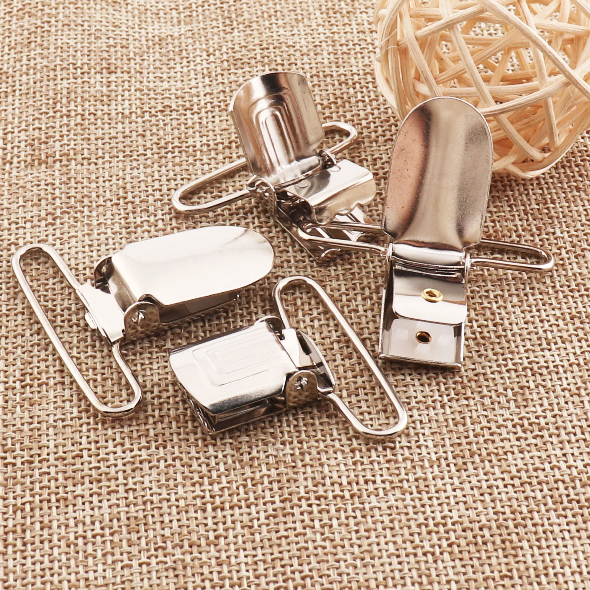 10 Pcs Metal Silver Suspender Clips Pacifier Clips,Mitten Pacifier Holders Bib Binky Baby Paci Holder Clips DIY Suspender Hardwa