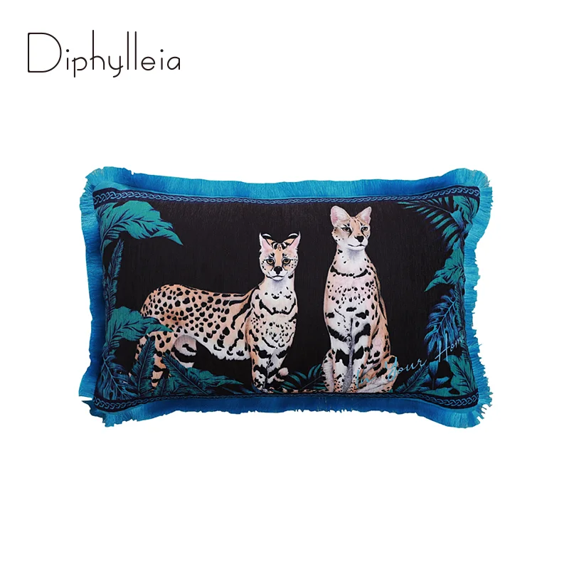 

Diphylleia Couch Cushion Cover Leptailurus Serval Cat Print Retro Fashion Collection American Style Lumbar Pillow Case Fringed