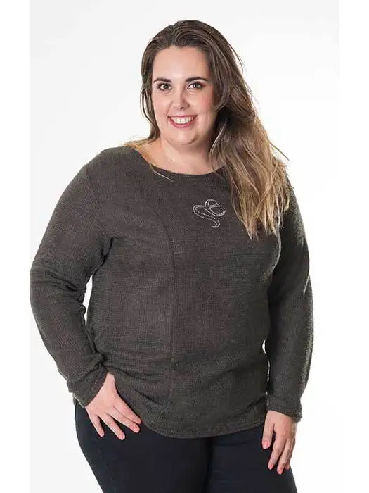 Women's wool sweater. Women's long-sleeved wool sweater with round neck, not very fat knit warm sweater