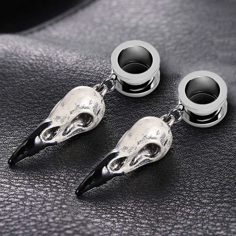 2 uds Piercing en la oreja tapones para los oídos túneles Expansiones de oreja escariador de oreja joyería para el cuerpo pendientes de cabeza de calavera de cuervo Expansiones de Oreja de acero