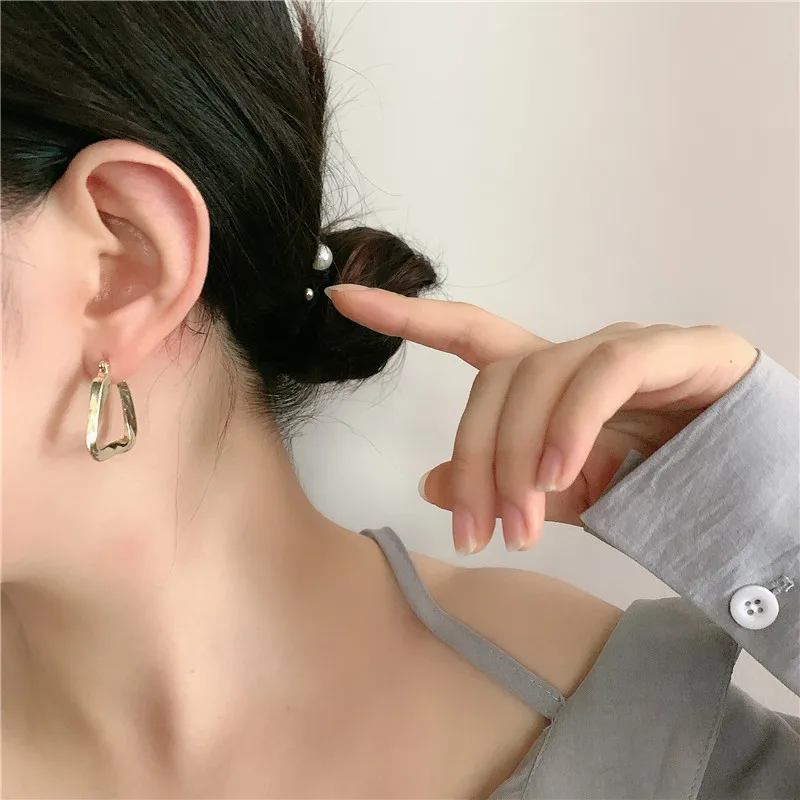 2020 Hiphop Metal Triangle Hoop Earrings for Women Vintage Geometric Earring Femme Brincos Rock Jewelry Wholesale