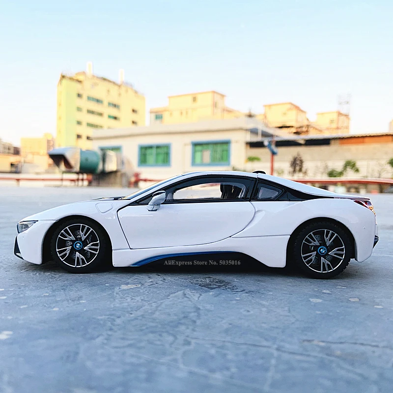 Rastar 1:24 BMW i8 concept car supercar Static Simulation Diecast Alloy Model Car Toy collection Christmas gift  models car