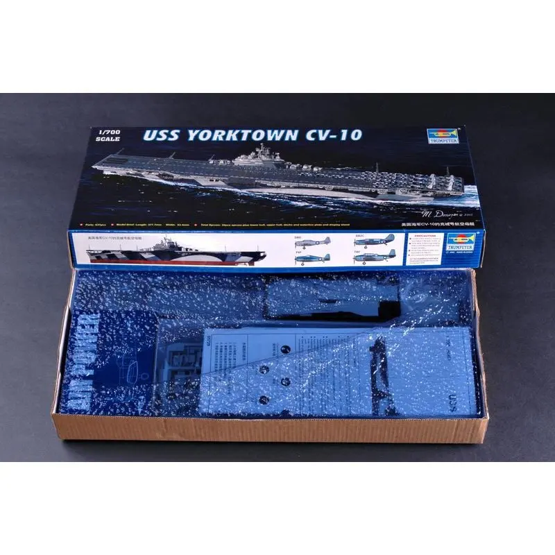 

Trumpeter 05729 1/700 USS YORKTOWN CV-10 - Scale Model Kit