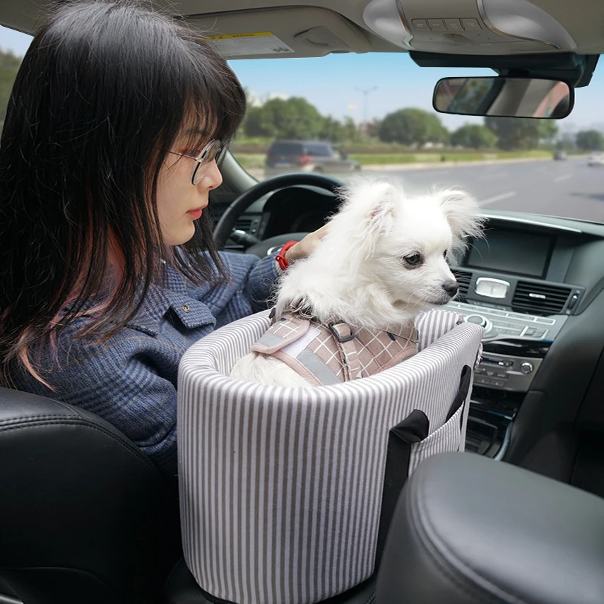 

Car Center Console Pet Seat Anti-dirty Pad Dog Kennel Small Pet Central Control Seats Washable Detachable For Travel Outdoor