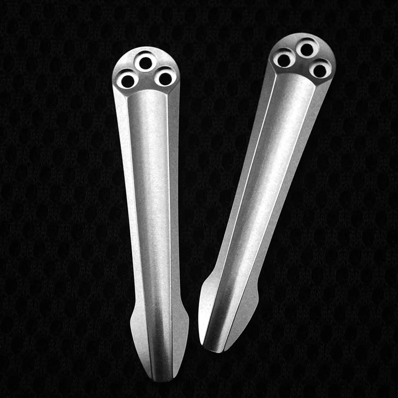 

1 pc Titanium Alloy Pocket Knife Back Clip For Spyderco Paramilitary2 C81 C10 3-Holes With 3 Titanium Screws CNC Clamp DIY Parts