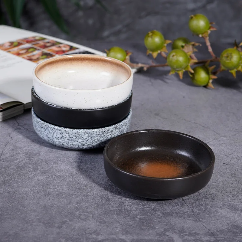 

dishes, round seasoning dishes, Japanese dishes, household creative soy sauce dishes, vinegar dishes, dip dishes, tableware.