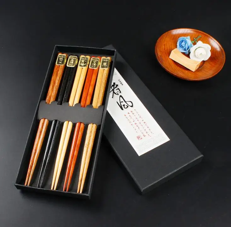 200Sets New Fashion Chinese Wooden Chopsticks Tableware Anti-skid Household Wooden Set Chopsticks Holder Cutlery Gift Box SN3852