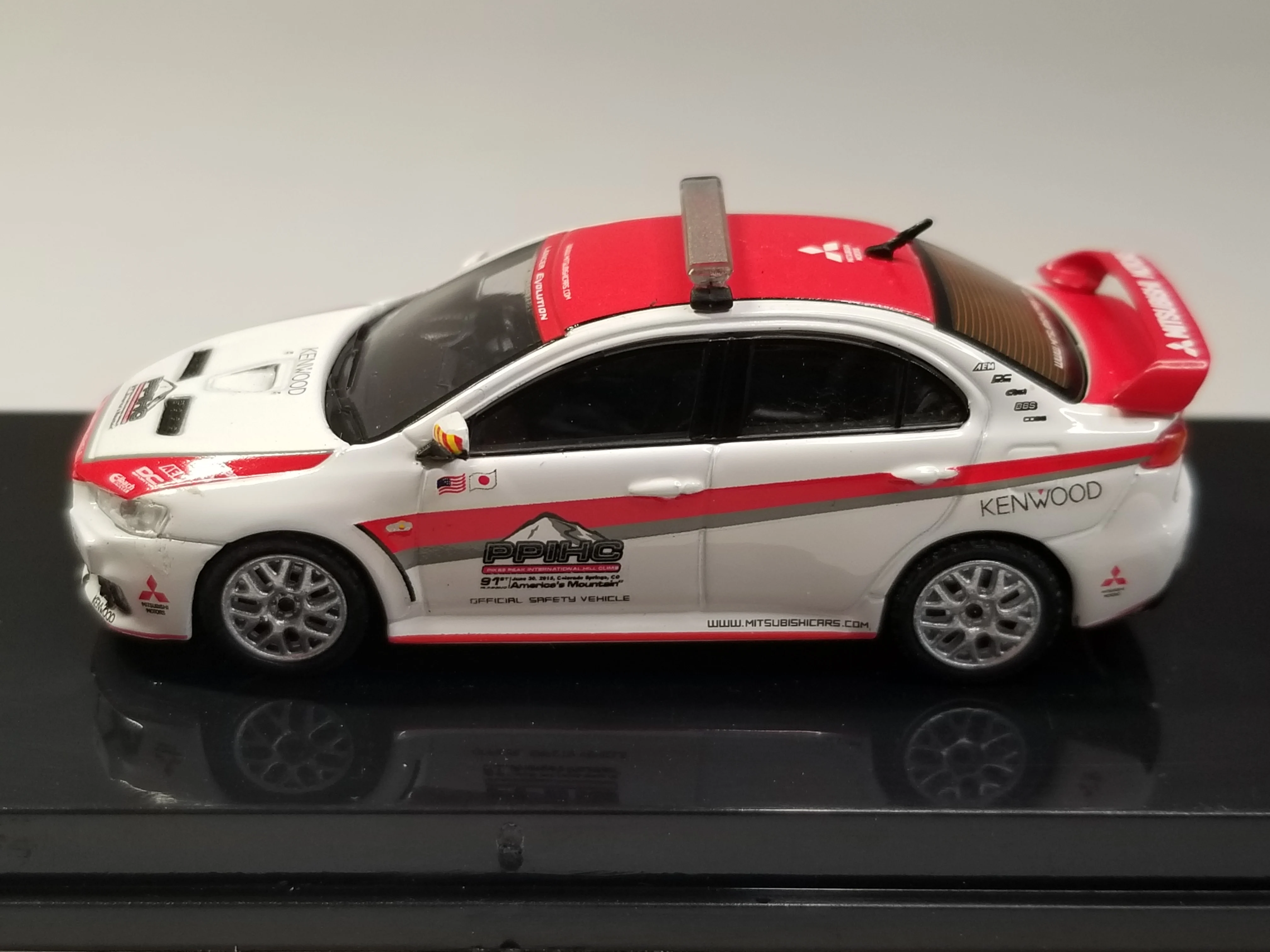 Tarmac Works 1/64 Lancer Evolution X Pikes Peak Safety Car T64-004-PP Die Cast Model Car Collection Limited