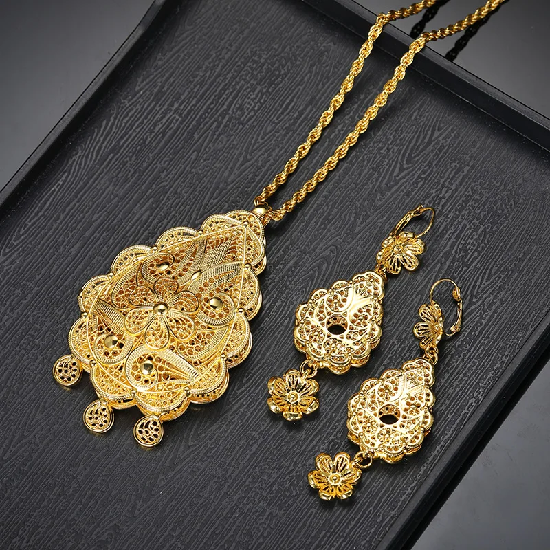 

Algerian Luxury Gold Color Necklace Earrings Two-Piece Set Wedding Decoration Jewelry Hollowed-Out Double Drop Pendant