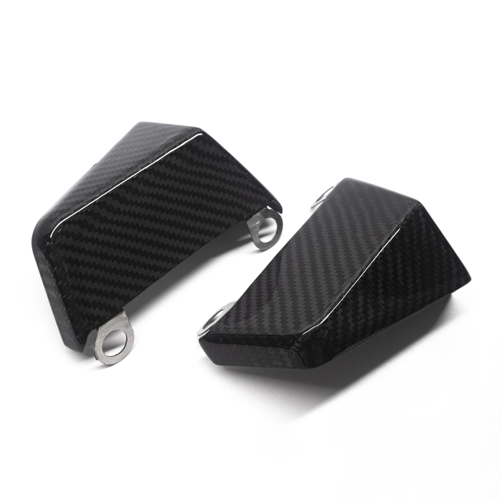 Carbon Fiber Motorcycle Brake Ducts Air Cooling kit It is suitable for all motorcycles with caliper spacing of 108mm