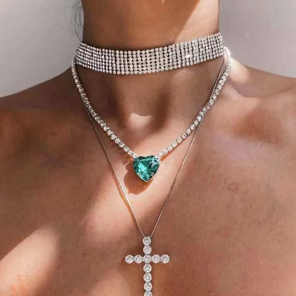 2021 Luxury Vintage Green Heart Pendant Necklace Rhinstone Choker Necklace for Women Luxury Crystal Tennis Chain Choker Collar