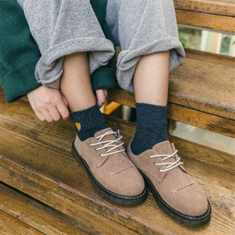 Socks for women autumn winter warm short sock Embroidery heart harajuku female casual socks ladies funny sox mujuer meias