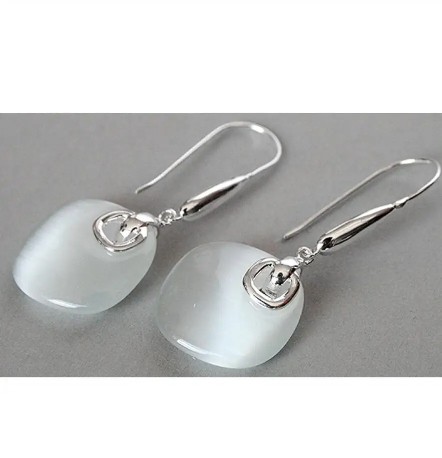 

Hot Sell LADY'S ELEGANT WHITE OPALS 925 SILVER HOOK DANGLE EARRINGS 1.8"