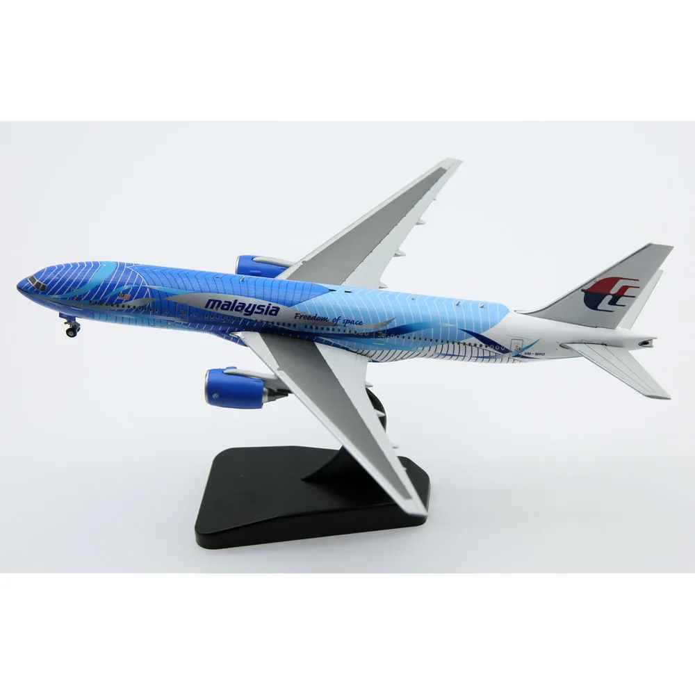 1:400 Alloy Collectible Plane Gift JC Wings XX4485 Malaysia Airlines Boeing B777-200 Diecast Aircraft Model 9M-MRD With Stand