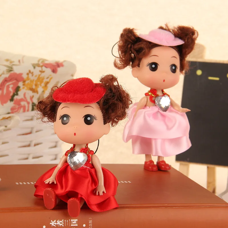 12cm Doll Toy Fashion Baby Girl Ddung Doll Wear a hat and shoes Body Movable Girls Gift Keychain pendant