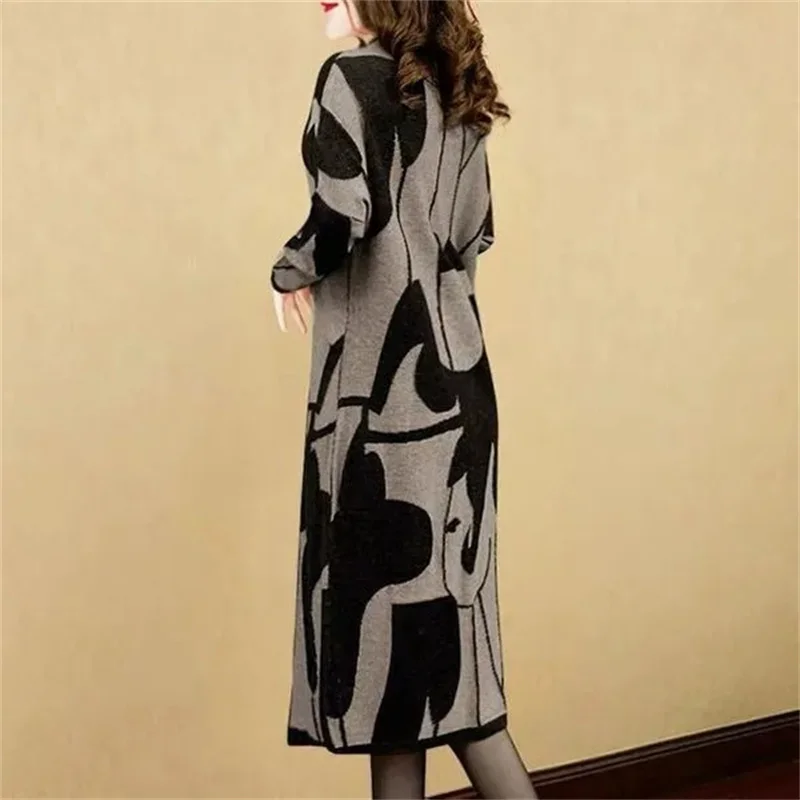 2024 Autumn Winter High Neck Printing Dress Mid-length Bottoming Dress Women New Loose Temperament Fashion Knit Dress A837